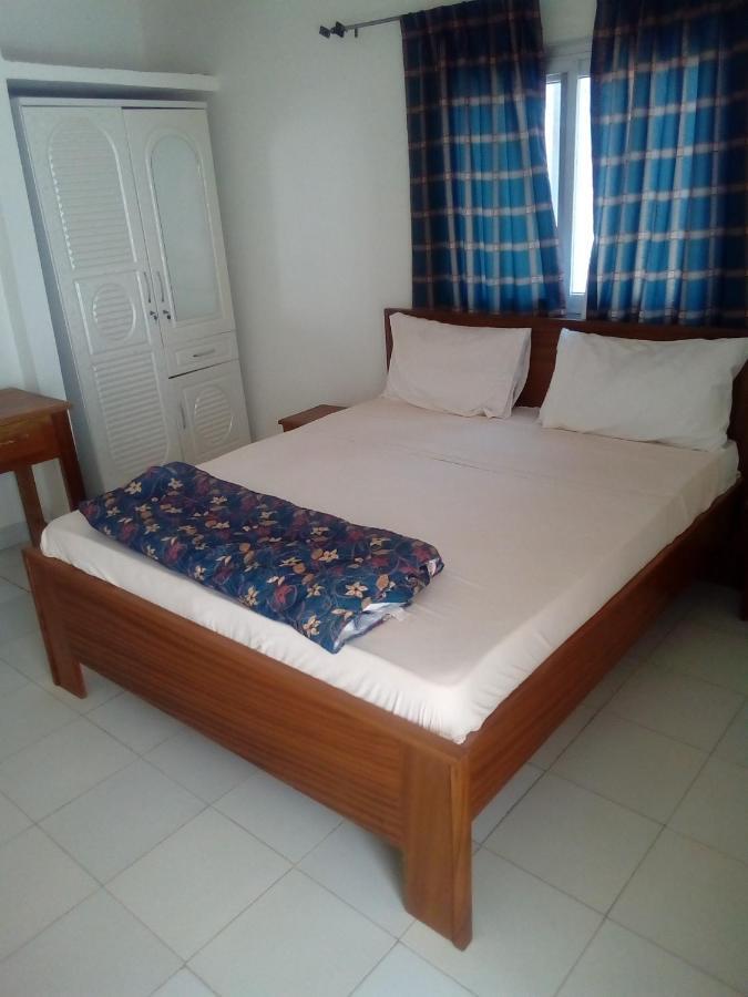 Hotel Paradialaw Дакар Экстерьер фото