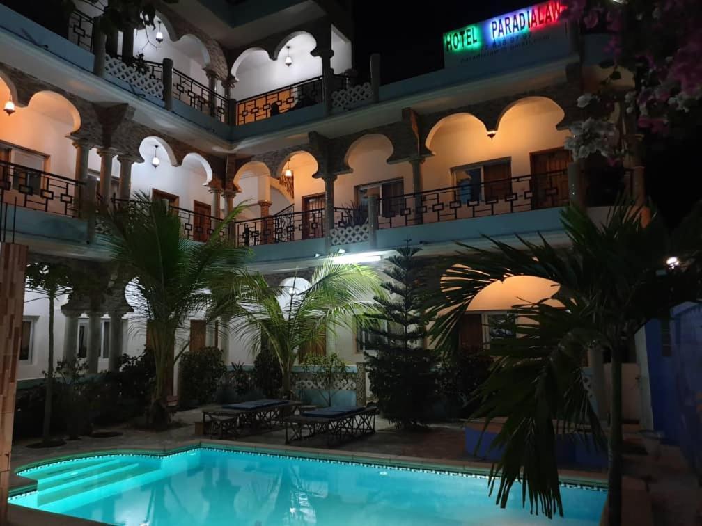 Hotel Paradialaw Дакар Экстерьер фото